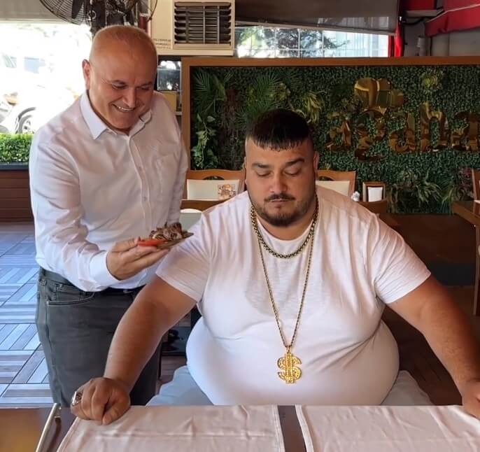 Yasin Cengiz Skibidi Bop Da Da Da Starul Meme Viral Transformat Din Fermier N Turcia Elek Romania